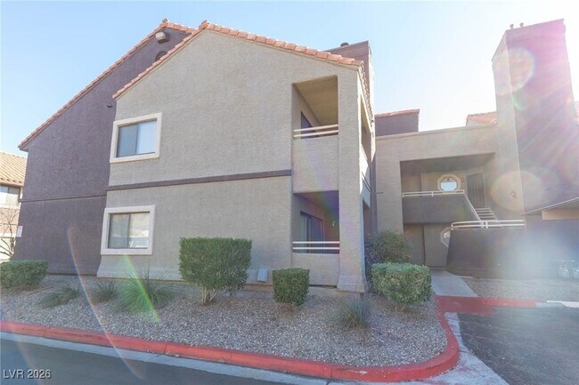 Building Photo - 5072 S Rainbow Blvd