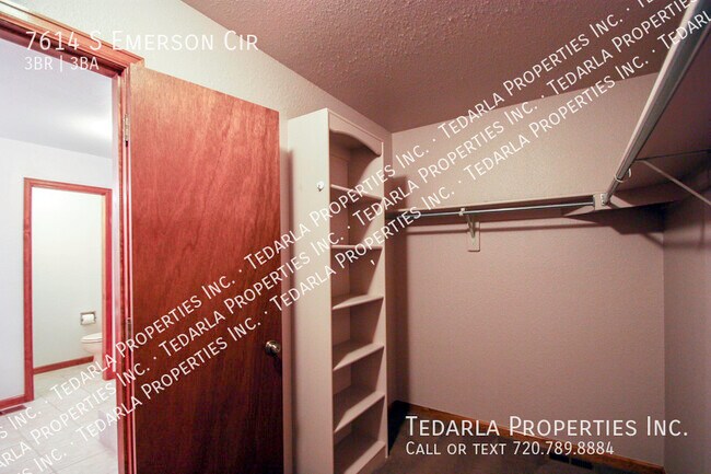 Building Photo - 7614 S Emerson Cir