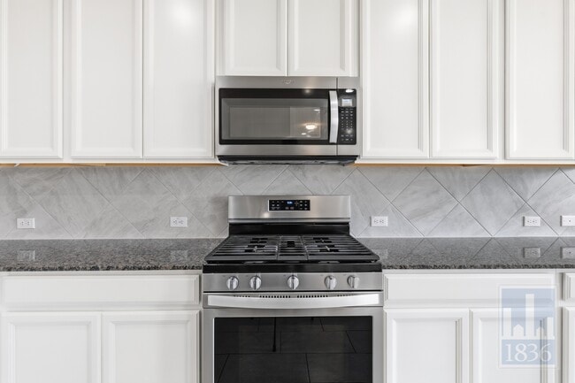 Building Photo - 113 Zuma Dr