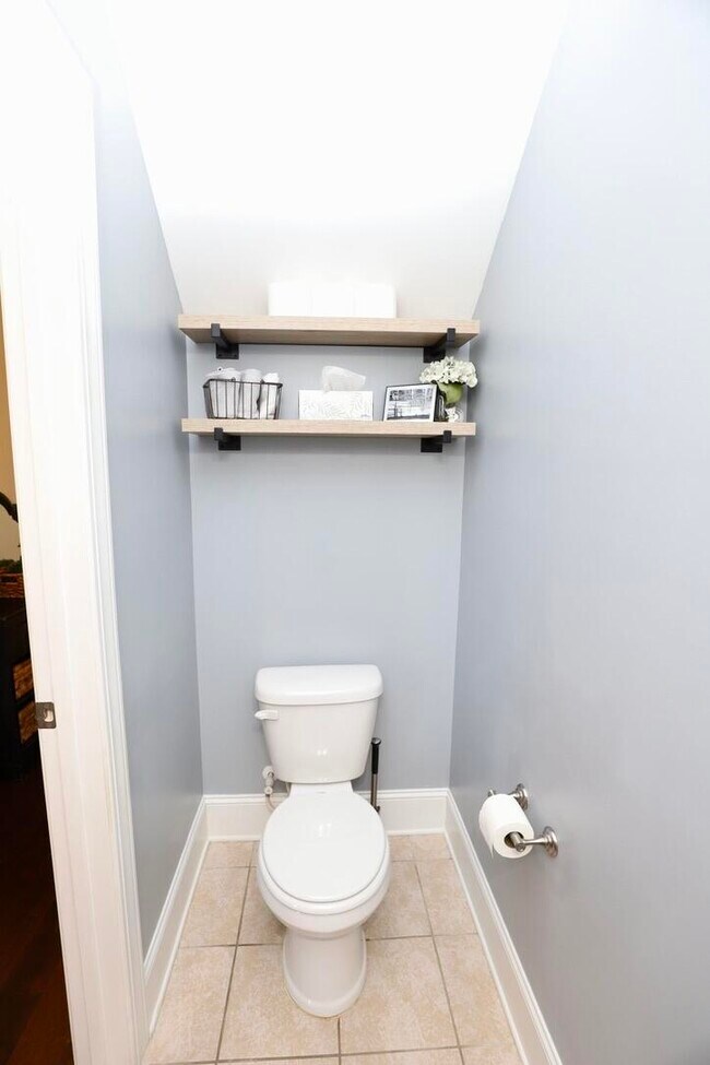 Building Photo - 545 Curlew Cir