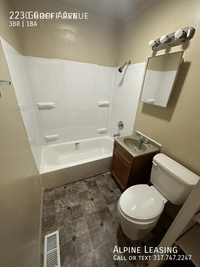 Building Photo - 223 Groff Ave