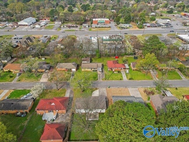 Building Photo - 315 Jack Coleman Dr NW