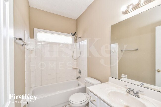 Building Photo - 10515 Trailmont Ln