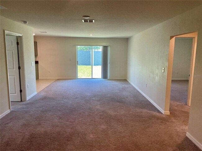 Building Photo - 348 Towns Cir
