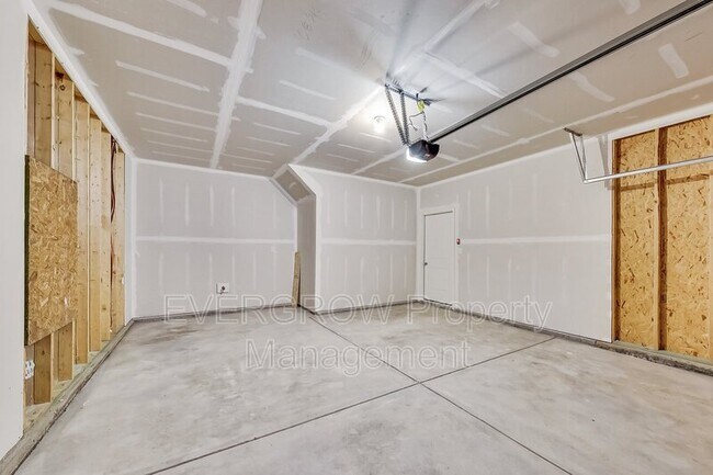 Building Photo - 10832 Penwell Way