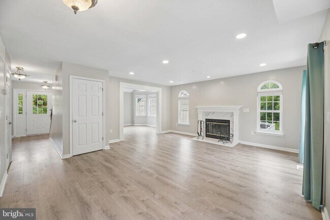 Building Photo - 713 Mimosa Cove Rd