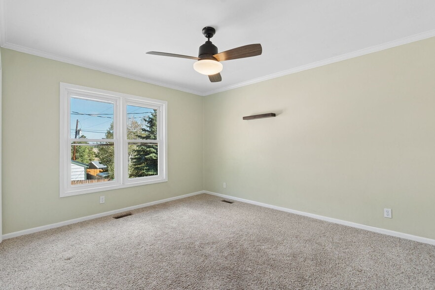Building Photo - 103 Aurelia Ave