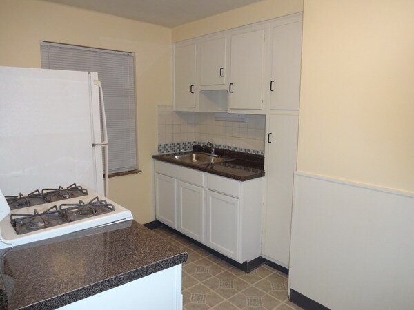 Kitchen 1 - 58 Gorman Ln
