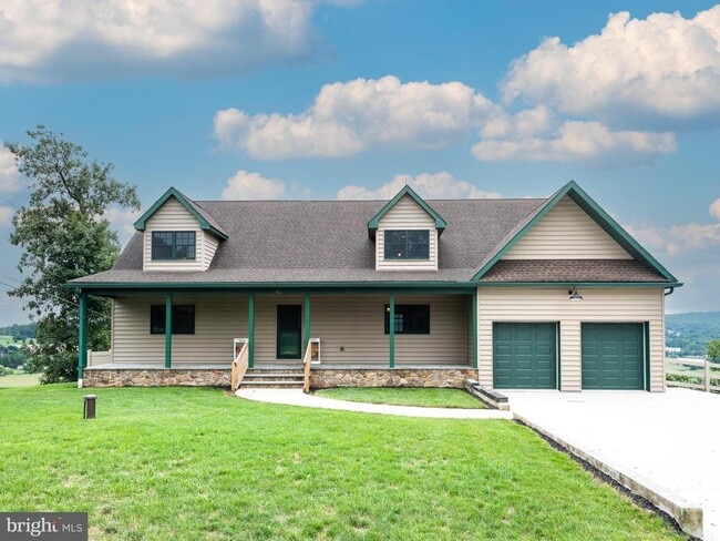 Primary Photo - 42 Pine Grove Ln