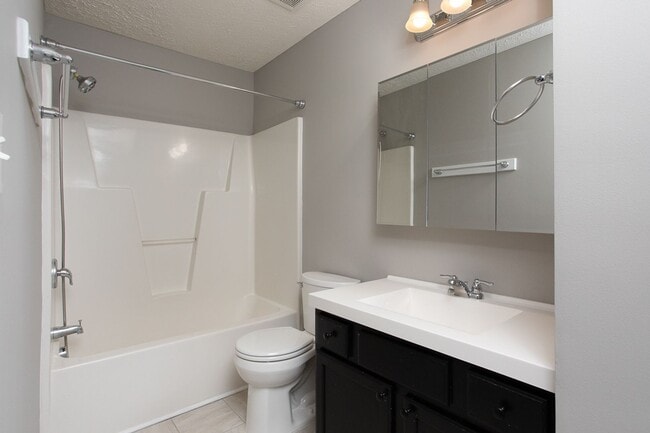 Building Photo - 3356 Tarleton W