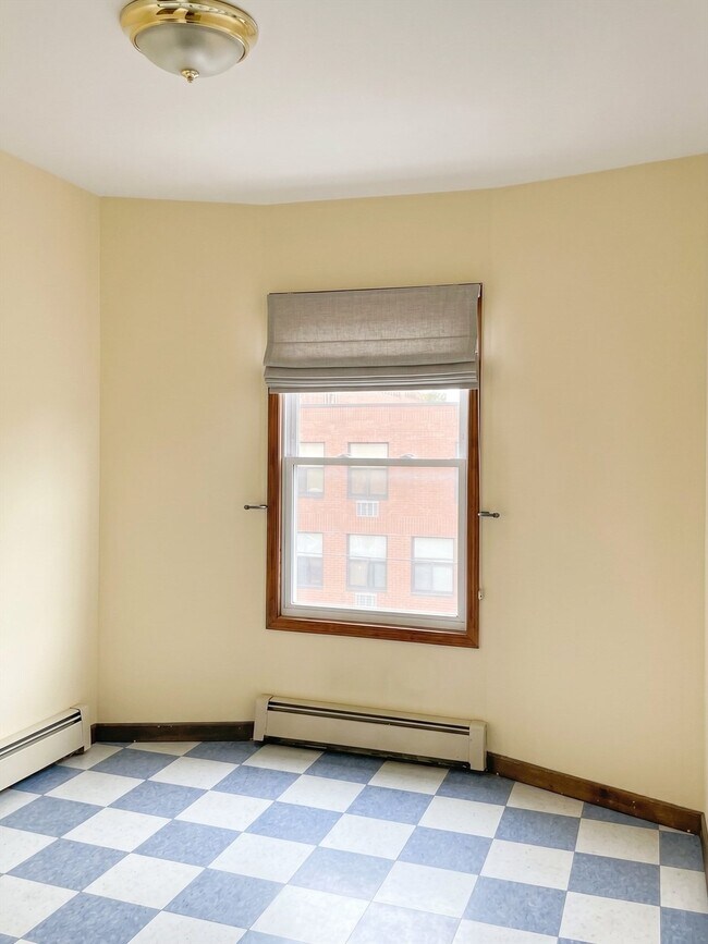 Building Photo - 109 Garden St