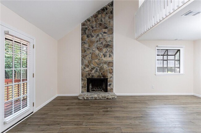 Building Photo - 1248 Falling Water Dr