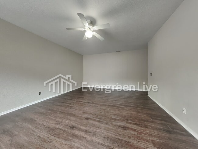 Building Photo - 6172 Milliken Bend