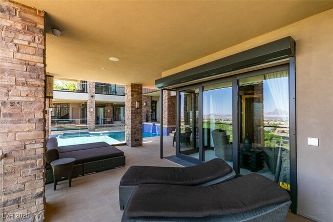 Building Photo - 1500 MacDonald Ranch Dr