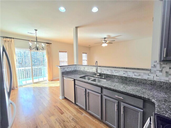 Building Photo - 3044 Cedar Glade Ln NE