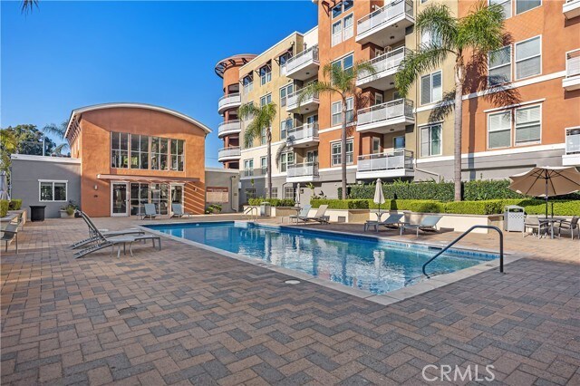 Building Photo - 12664 Chapman Ave