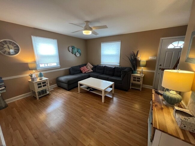 Building Photo - 406 N Dorset Ave