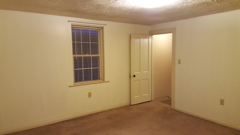 Building Photo - 416 Bessemer Ave