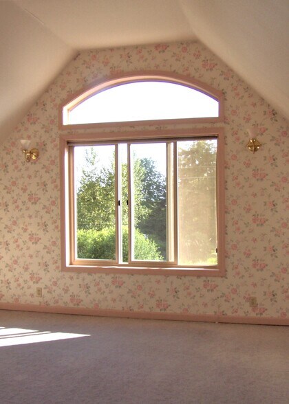 primary bedroom up - 1548 Panorama Dr