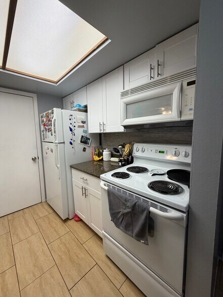 Building Photo - 4271 S Salida Way