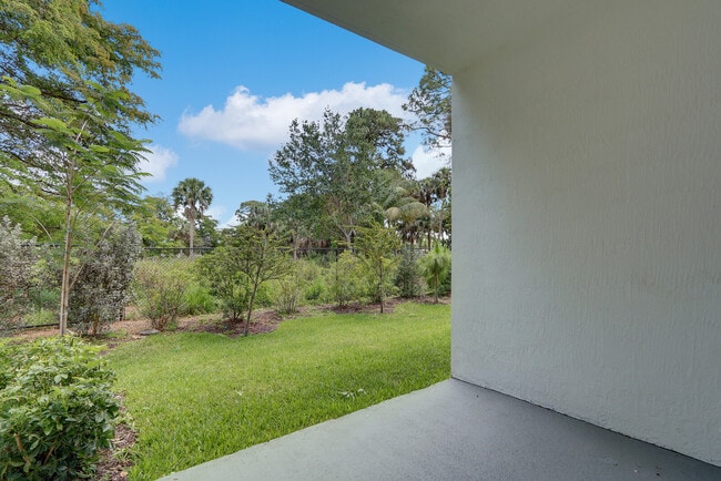 Building Photo - 406 Bella Sol Way