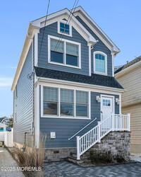Building Photo - 74 2nd Ave