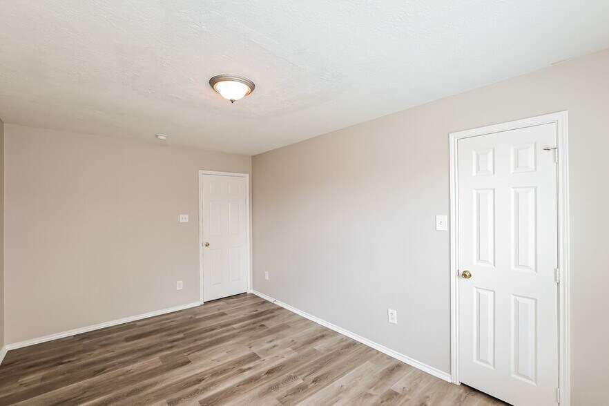 Building Photo - 3306 Coldwater Canyon Ln