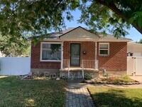 Building Photo - 150 W 1050 S
