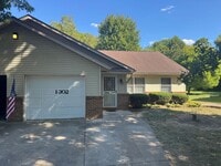 Building Photo - 2 bedroom for rent