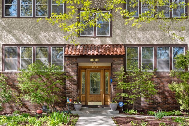 Building Photo - 3006 W 44th St