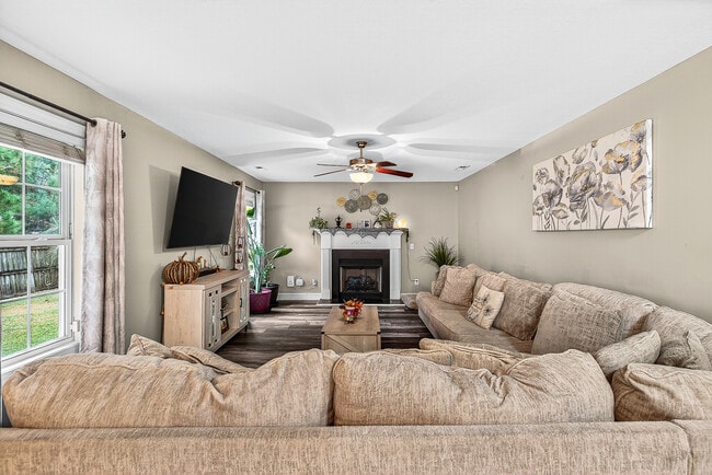 Building Photo - 307 Brunswick Dr