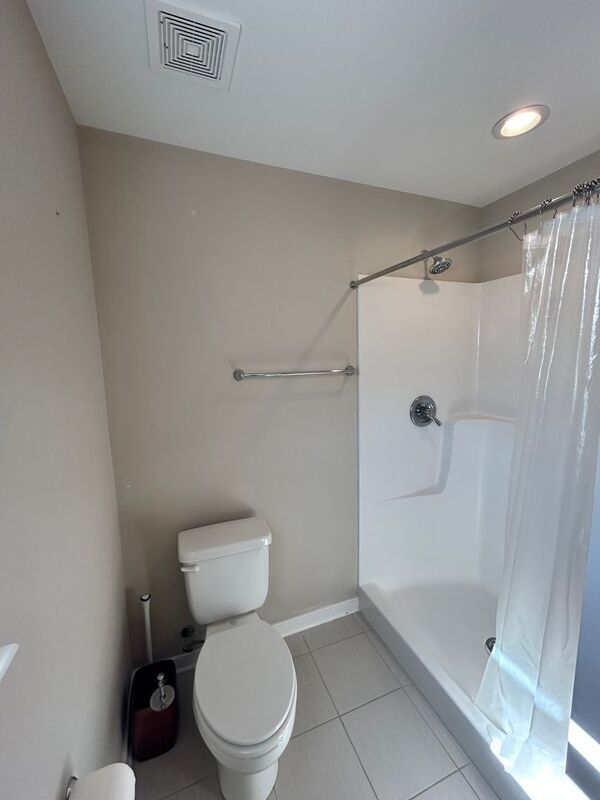 Building Photo - 2157 Kennington Pkwy N