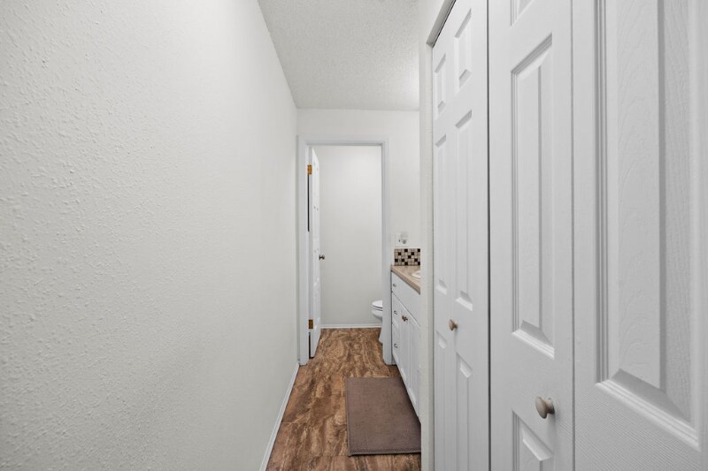 Building Photo - 844 W Cliff Dr