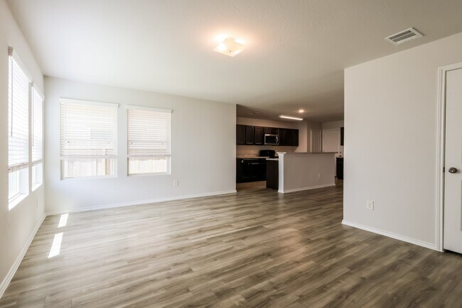 Building Photo - 18409 Hillwood Ln