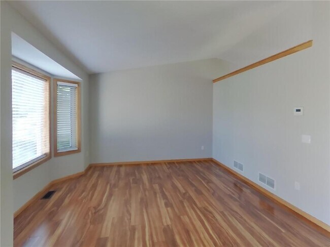 Building Photo - 14700 Junkite St NW