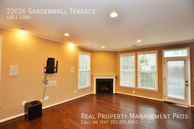 Building Photo - 22026 Gardenwall Terrace