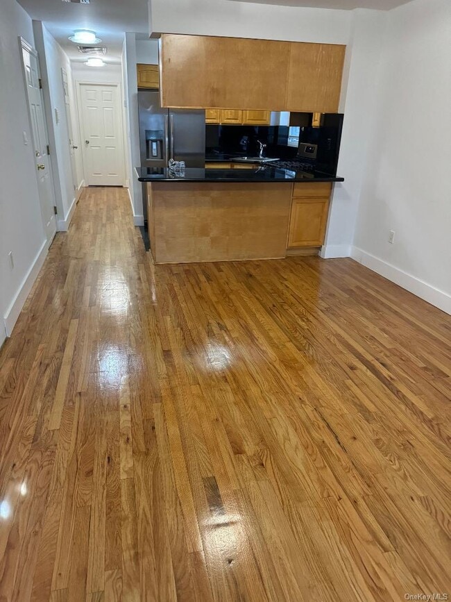 Building Photo - 442 Sapphire St