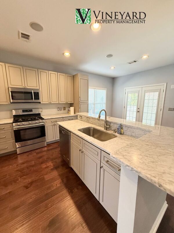 Building Photo - 3313 Hidden Trail Rd SE