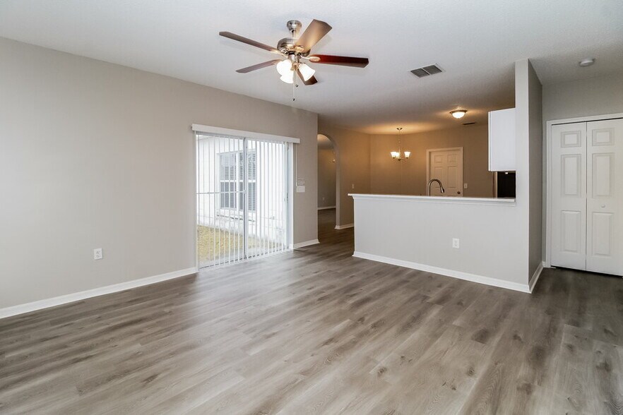 Building Photo - 515 Maricopa Dr