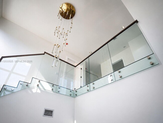 Building Photo - 13023 Davie Oaks Dr