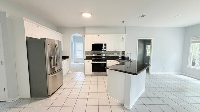 Building Photo - 1496 Brentwood Dr