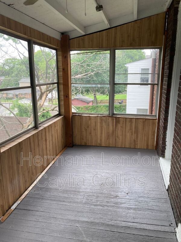 Building Photo - 5340 Bancroft Ave