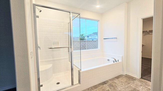 Building Photo - Rockport Ranch Beautiful Brand New Lennar ...