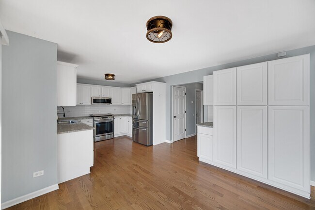 Building Photo - 310 Cornwall Cir