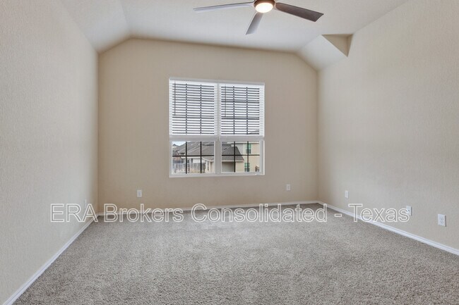 Building Photo - 10610 Grn Lk Dr