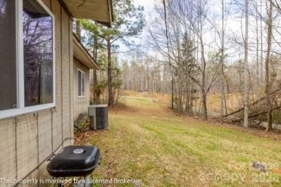 Building Photo - 136 Brentwood Dr