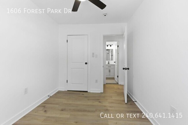 Building Photo - 1606 Forest Park Dr
