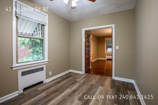 Building Photo - 41 Allison St NE