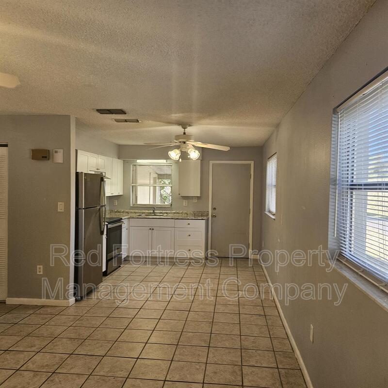 Building Photo - 2175 Twin Brooks Rd