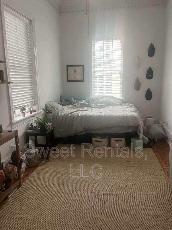 Building Photo - 79 Society St